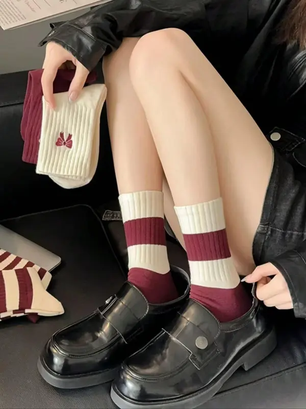 Women's 5 Pairs Colorblock Stripped & Star Print Crew Socks, Casual Moisture Wicking Socks, Soft Comfy Breathable Socks for All Seasons Daily Wear, Socks for Women, Crew Socks Women, Matching Set 6