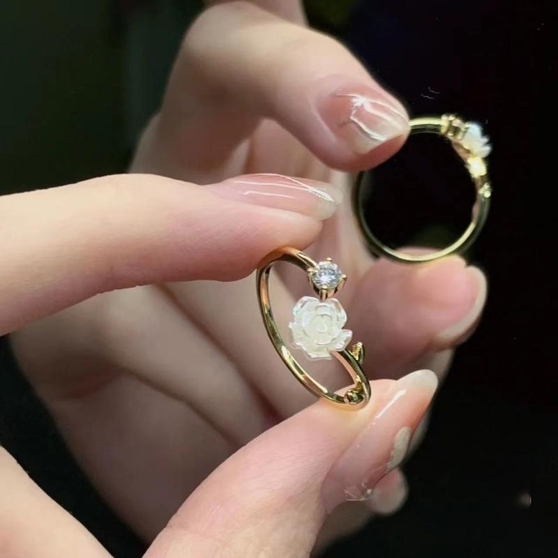 Product Introduction of New Trend Luxury Rings for Women Gold Plated Stainless Steel Rose Ring Fashion Aesthetic Jewelry Temperament Anillos Mujer 4