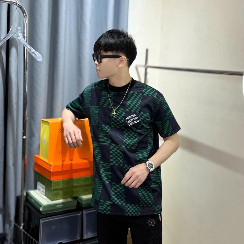 Áo phông caro xanh lá thêu hình vải cotton dệt kim sợi