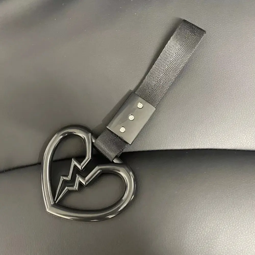 Broken Heart Tsurikawa Ring Handle Strap Subway Bus Car Drift Charm