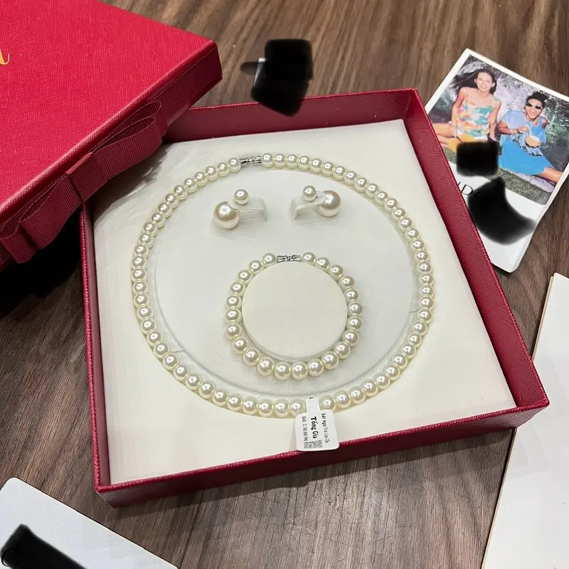 Set ngọc trai 3 món 8 ly( bông tai + vòng cổ+lắc tay) full box đỏ như hình , phù hợp mọi trang phục 2