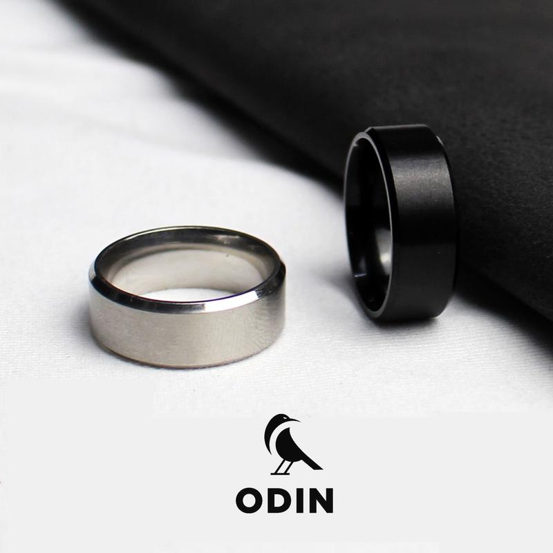 Nhẫn Titan Basic - Black & White thép titan không đen không rỉ