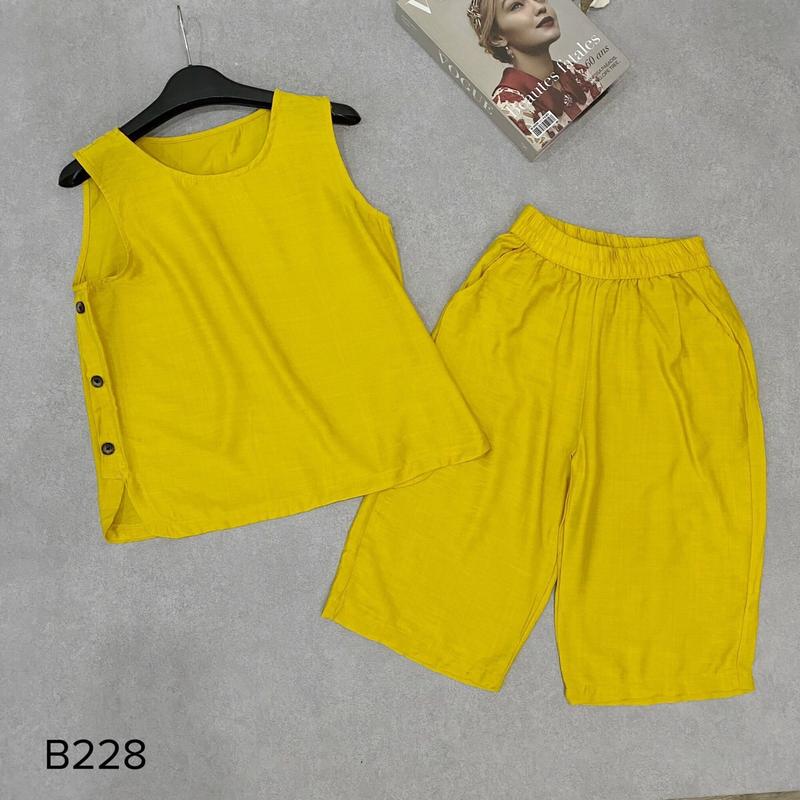 Bộ đũi tơ quần lửng áo sát nách Nữ sz 40 - 70kg Women Nhung Top Jacket Pants Kem 3