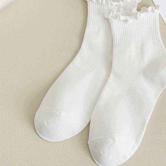 Tất vớ màu trắng cổ nhún co dãn bốn chiều tiểu thư 3