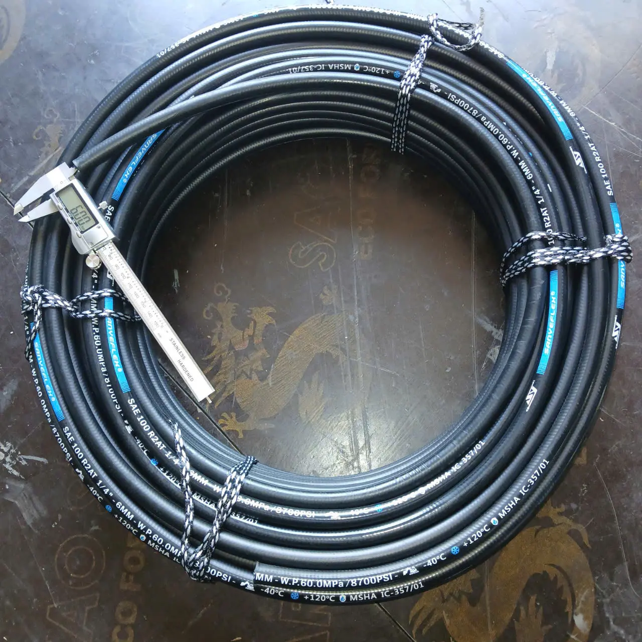 Ống dẫn dầu áp suất cao Sanyeflex phi 6mm, 2 lớp thép, da bóng khớp  nối