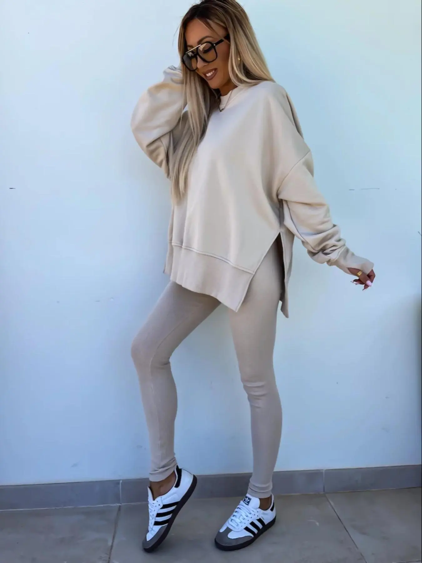 Two-piece Set Women's Solid Drop Shoulder Split Hem Sweatshirt & Skinny Pants Set, Casual Fashion Cozy Round Neck Long Sleeve Pullover & Leggings for Daily Outdoor Wear, Women's Clothing for Spring & Fall & Winter, Co-ords Set