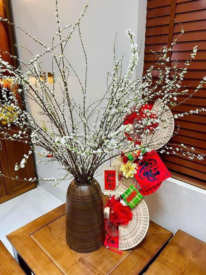 Product Introduction of Bình Lọ Hoa Quả Chuông Men Nâu Khắc Vân 37cm - Gốm Sứ Cao Cấp 15