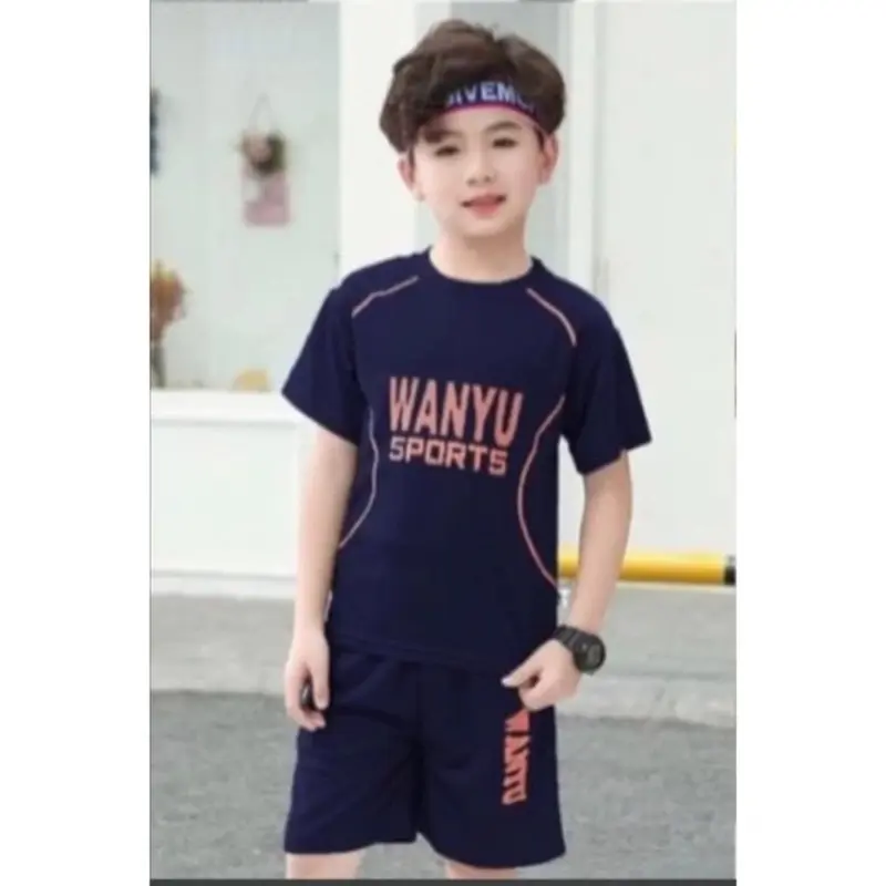 Set bộ quần áo thể thao bé trai 15-45kg mẫu chữ Wanyu. Chất liệu thun lạnh, thấm hút mồ hôi. HE1 1