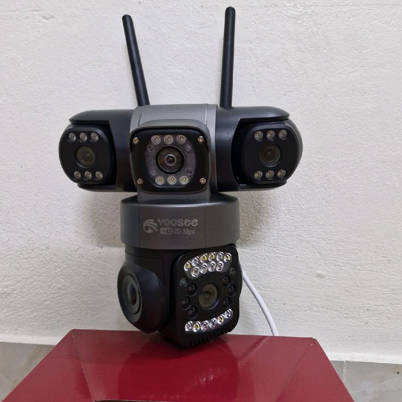 Camera Yoosee ngoài trời, màu Đen Xám  4 Mắt 3 Khung Hình 3, Mắt Xoay Riêng Biệt, Đàm Thoại 2 Chiều Chống Nước theo dõi theo chuyển động,  cảnh báo chống trộm. ban đêm có màu. 3