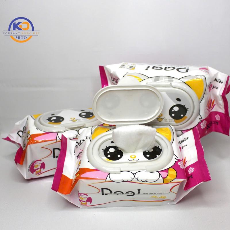 [Combo 10 Bịch] Khăn Ướt Dagi 600gr Không Mùi, Khăn Ướt Giá Rẻ Dạng Khổ Lớn Chất Liệu Vải Chấm Bi An Toàn Cho Bé 4