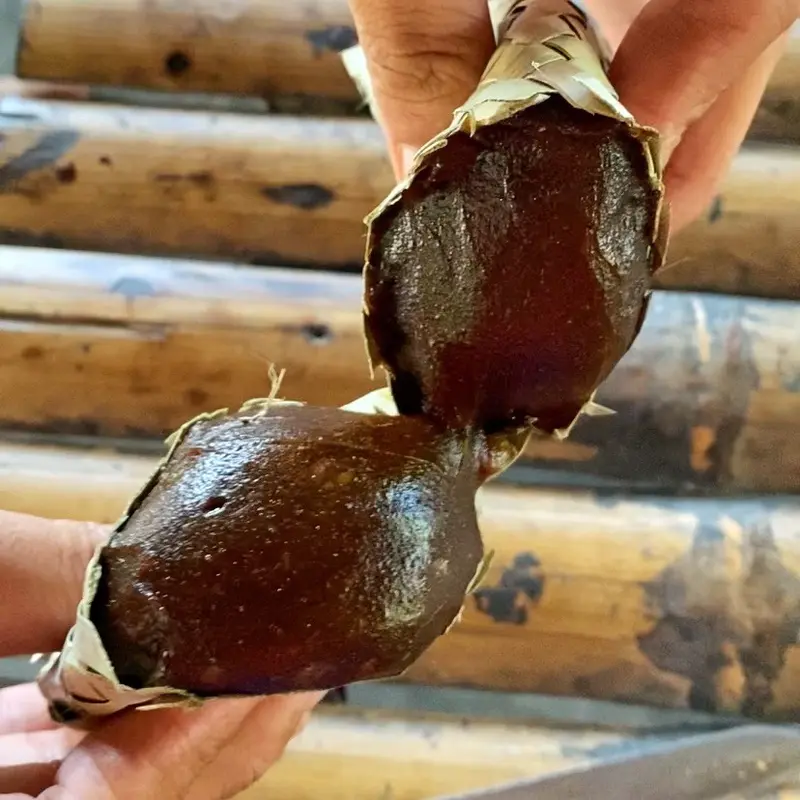 [1 PCS] Dodol Tradisional Sidempuan/Dodol Kampung/Alame Khas Sidempuan/Tapanuli Selatan 250gr (Harga 1 PCS, Tidak Pakai Lapis di dalam, bisa dipotong dan harus menunggu 7-10 hari agar mengeras) 1