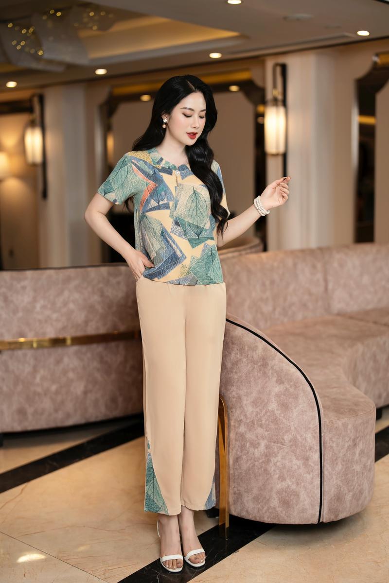 Product Introduction of B09 Bộ dồ quần dài áo cộc hàng lụa hàn Tay ngắn Nữ Top 2