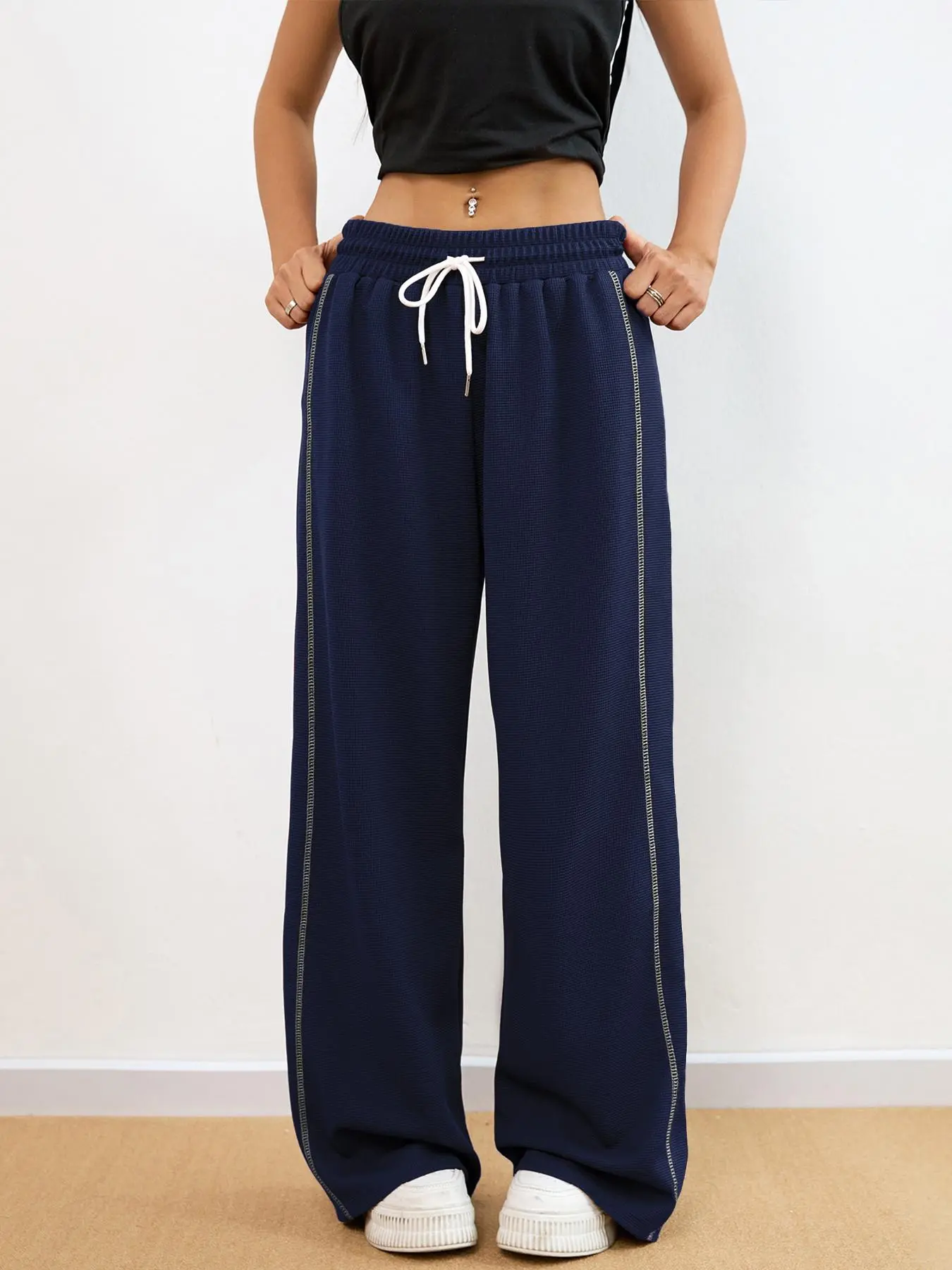 Women's Drawstring Waist Sports Joggers, Sporty Contrast Binding Wide Leg Trousers for Daily Outdoor Wear, Ladies Sportswear for All Seasons, Workout Clothes, Baggysweatpants