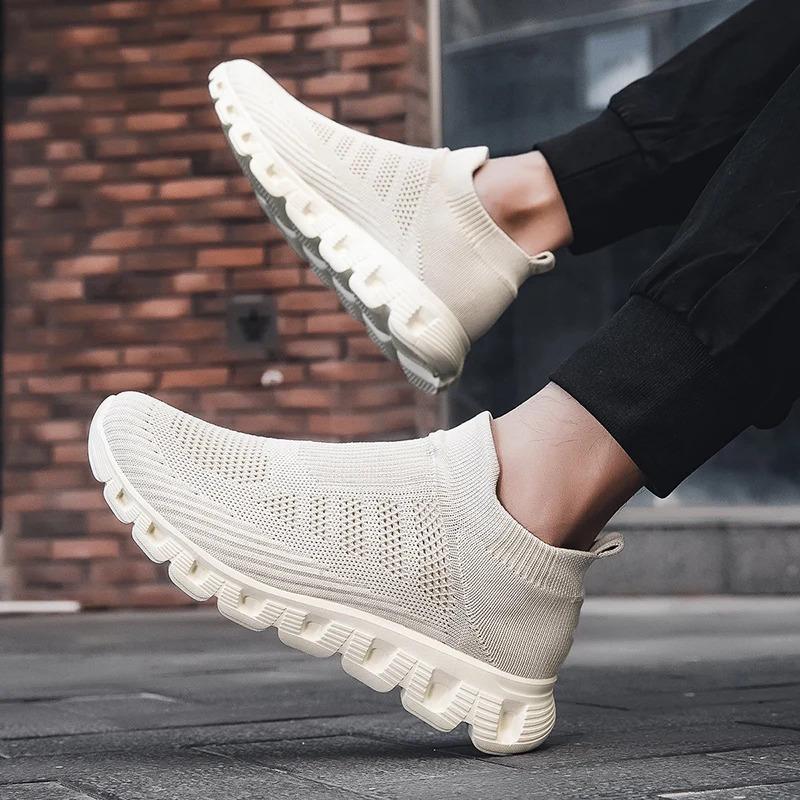 Customize Men Summer Casual Sports Sneakers Breathable Mesh Blank Super Lightweight Running Walking Shoes for Women Runner Trainers_voghion.com