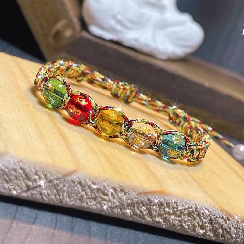  Vòng đeo tay chỉ ngũ sắc gắn phụ kiện 5 viên đá khắc ký tự Om mani pad me hum theo ngũ hành tương sinh giành cho nam voi nữ vòng điều chỉnh được ni tay. 