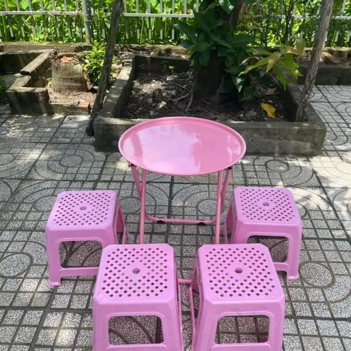 combo 4 ghế nhựa lùn+ 1 bàn trà tròn