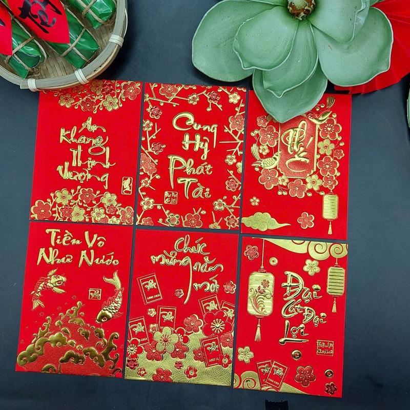Product Introduction of ￼Combo 30 cái bao lì xì mini 8x11 giấy nhung đỏ truyền thống in nổi mix ngẫu nhiên 31