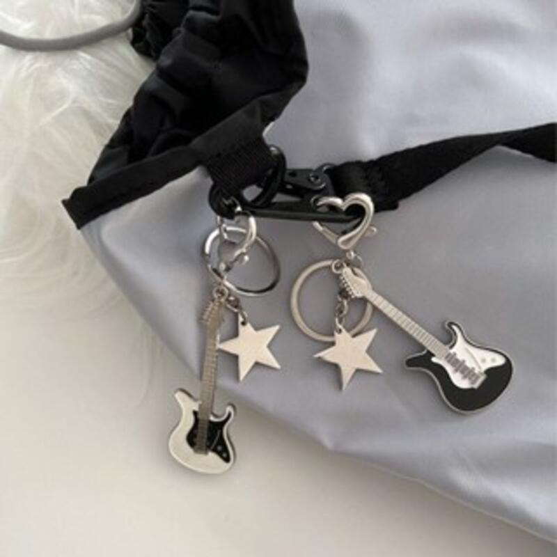 Product Introduction of Y2K Guitar Love Keychain Niche Punk Retro Sweet Cool Star Key Ring Pendant  Ornament Gift 0