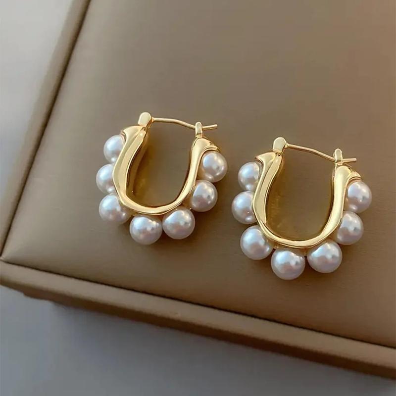 Product Introduction of 2024 New Retro Elegant Pearl like Oval Earrings for Women Fashion Classic Geometric Earrings Gift 3