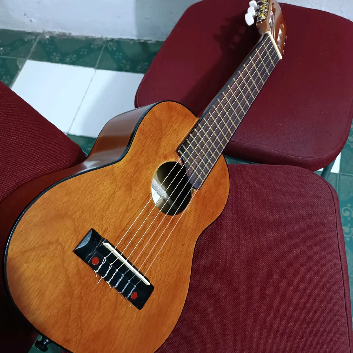 Guitarlele junior Yamaha Klasik 6 Senar