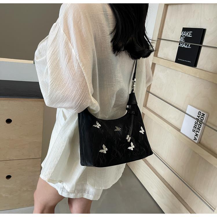 Product Introduction of Túi Phổ Biến Năm Nay, Túi Messenger Nữ, Túi Đựng Đồ Dễ Phối Đồ Thời Trang Mới, Túi Đeo Vai Và Dưới Cánh Tay, Túi Bánh Bao Cầm Tay, 2024, Phổ Biến Năm Nay 13