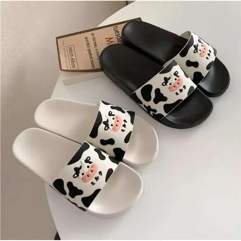 COW sandal wanita, sandal wanita slip on, sandal wanita karet lucu, sandal karakter sapi,sendal wanita slop karet sendal tampa hak