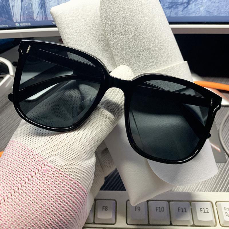 Product Introduction of New Korean Sunglasses Boy and Girl Sunshade Sunglasses UV Protection Glasses 3