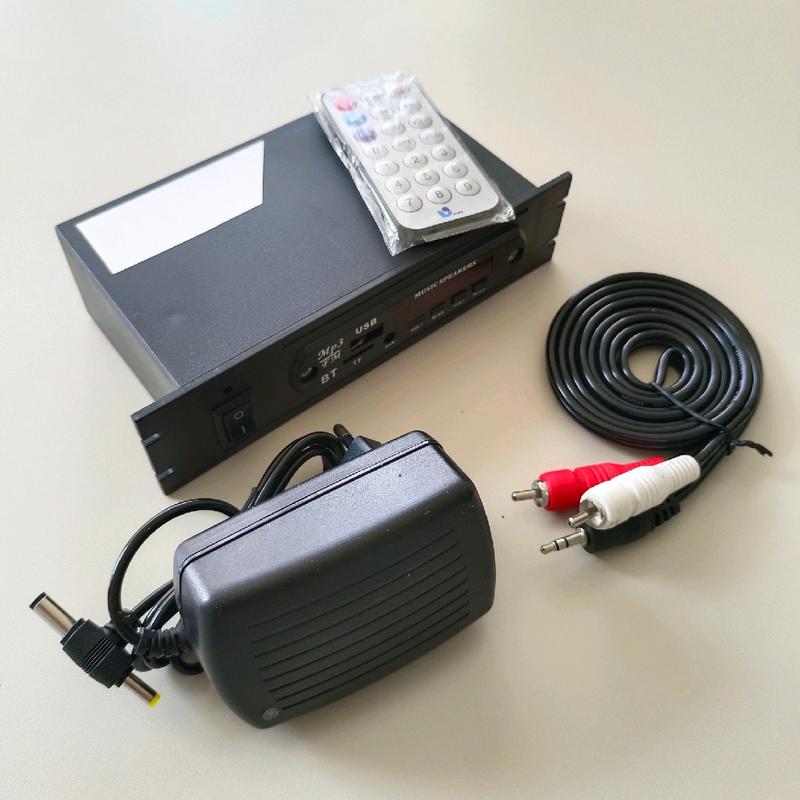 MP3 Player Pemutar Musik dan Radio / Bluetooth, Memory Card, USB, AUX . 12v 0