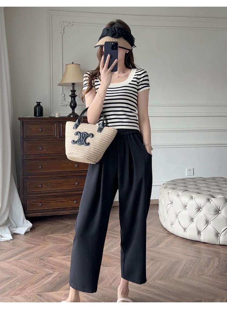 Product Introduction of Striped Short Style Top Design Sense Niche 2024 New Summer Sweet Slim Fit Inner Shoulder Short-Sleeved T-shirt Women's Striped Short-Sleeved Top 1