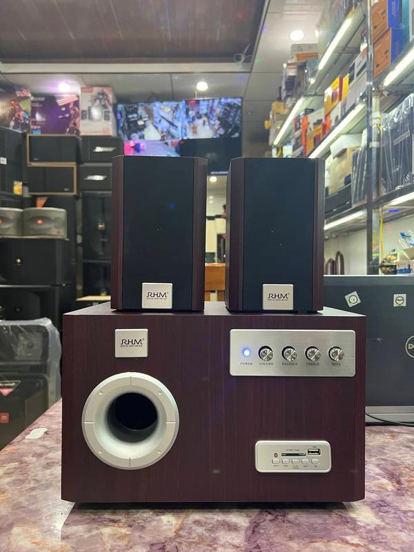 Loa vi tính RHM RM281BT: Có Bluetooth, Công suất lớn 60W, Âm thanh chuẩn, ấm. Vỏ gỗ cao cấp