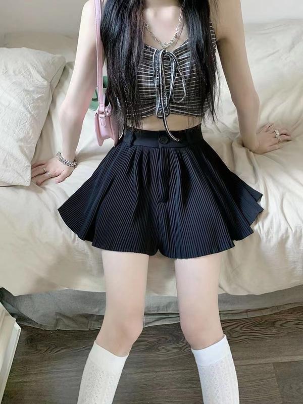 Product Introduction of M-4XL Wide-Leg Skort 40-100kgluomandss in Stock Shorts Women 2023 New Summer Outerwear Summer Pleated A- line Skirt Women's Small High Waist Wide-Leg Skort plus Size Extra Large Size Oversize Fat Big Size Women Shorts Bottom Pants Style Lingerie 22