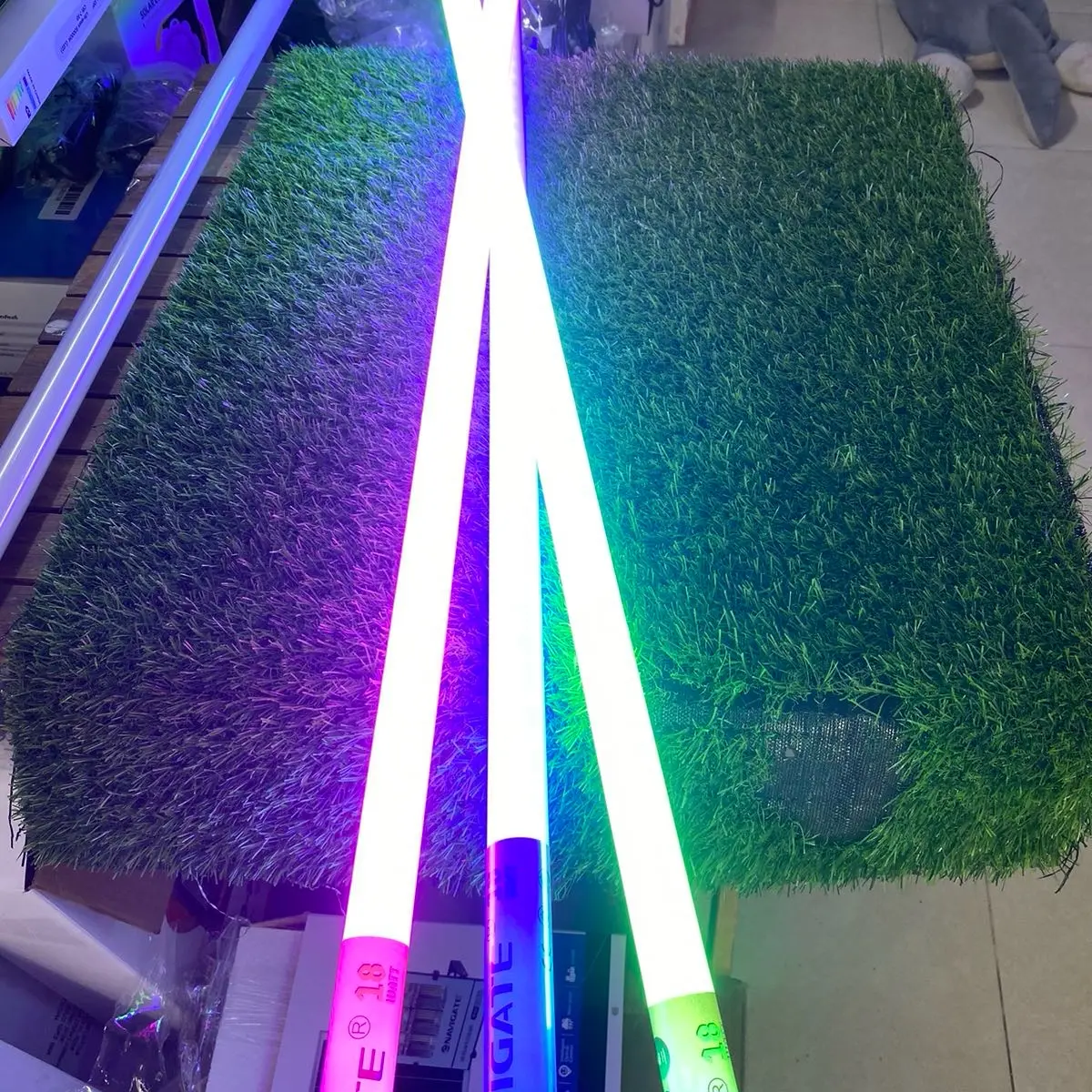 Đèn ống trang trí nhìu màu chống nước. IP65. Dài 1m2,18w , chip led siêu sáng