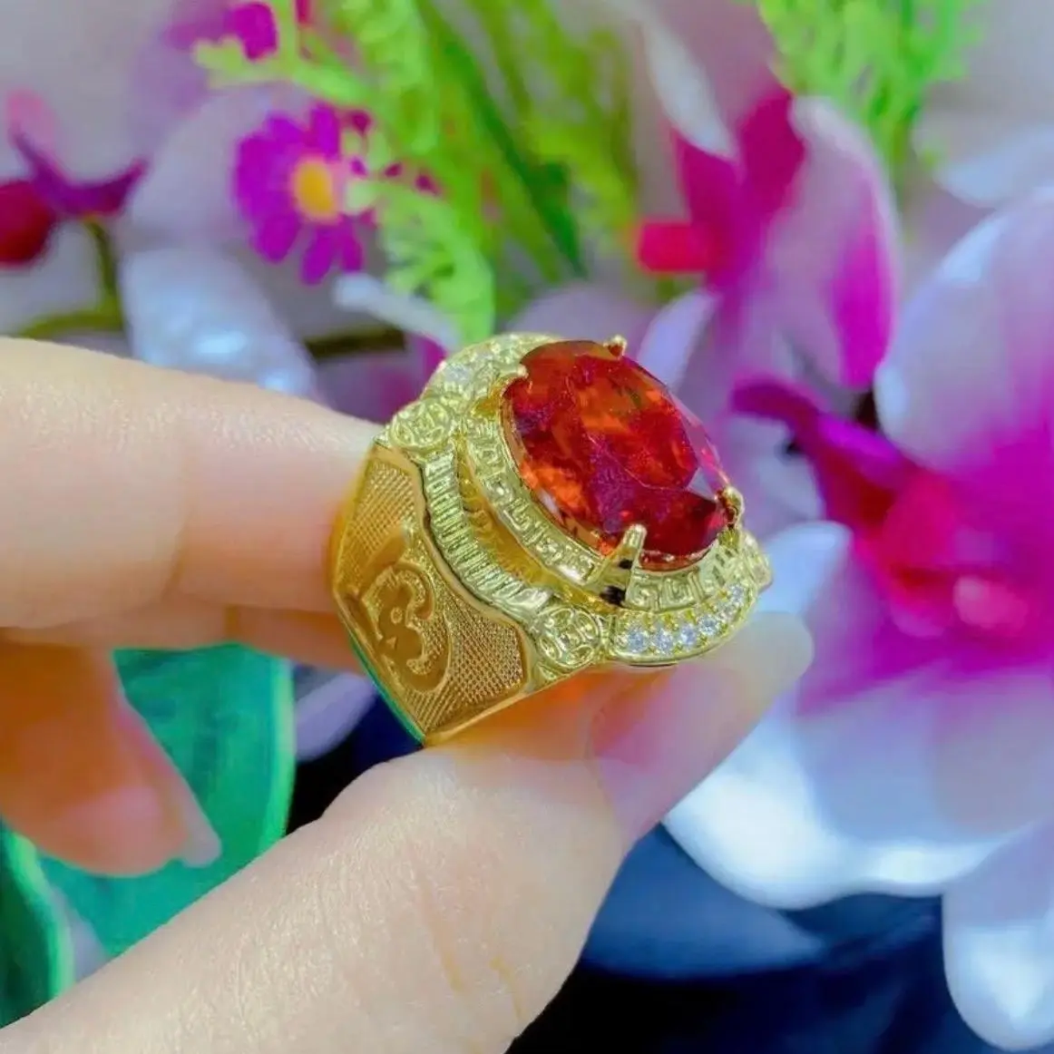 Nhẫn tài Lộc đá đỏ VIP Nam giới Lớp phủ kim loại