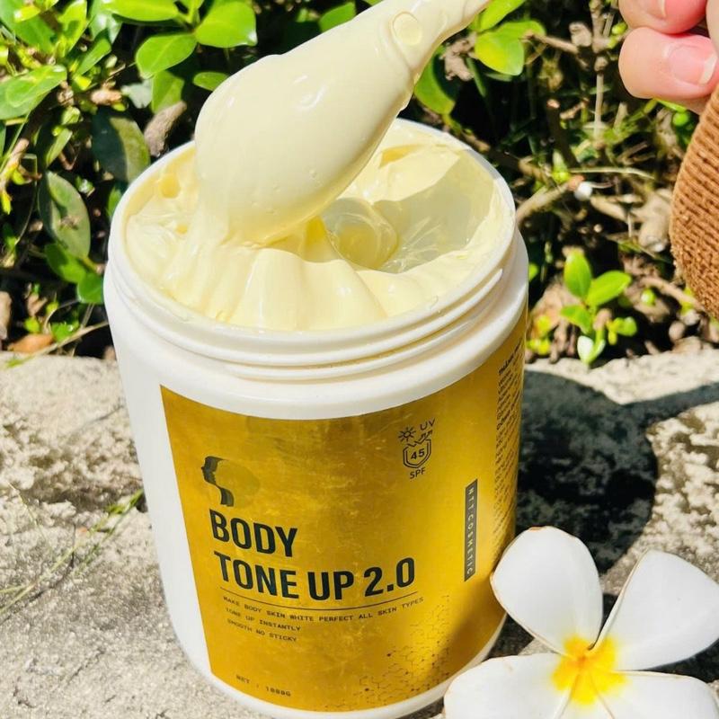 1 KÍ 2.0 VÀNG - KEM BODY DƯỠNG TRẮ.NG, CHỐNG NẮNG, MAKE UP NHIỀU (Dưỡng da body)
