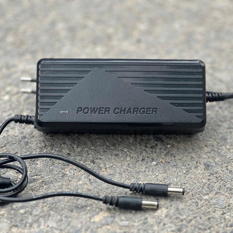 Sạc Nhanh Cho Máy Khoan Adapter 3A  - Sạc 2 Pin Cùng Lúc Cho Pin Máy Khoan, Máy Bulong Pin Mạch Có Quạt Tản Nhiệt