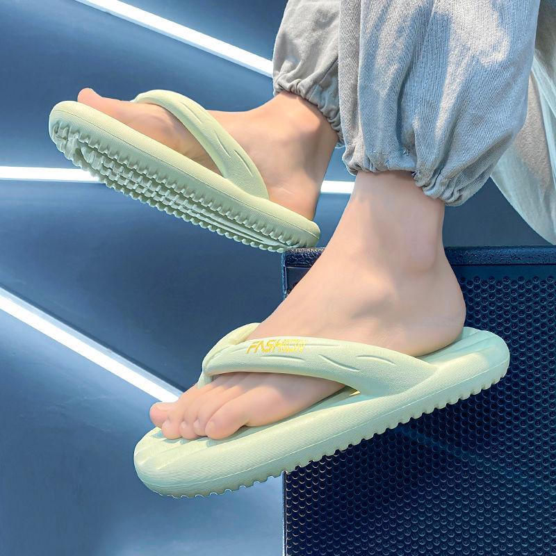 Product Introduction of Men Wear 2024 Hot Super Soft Thick Sole Anti-slip Anti-odor Lightweight Outdoor Home Clip-on Slippers 0