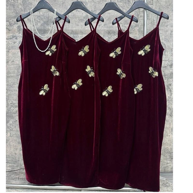 Váy Nhung The Chun_ kết ONG Vàng