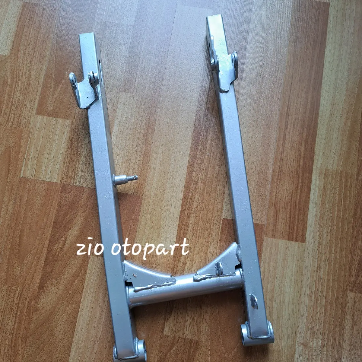Swing Arm Jupiter z 5TP Lengan Ayun Garpu Sasis Belakang Jupiter z