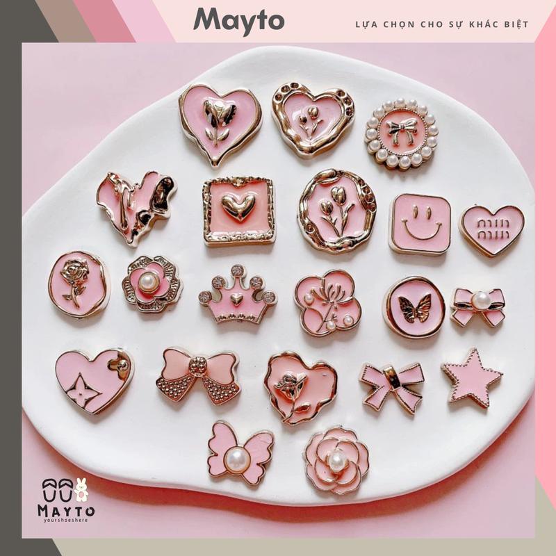 Sticker, Charm 3D chủ đề Hồng tim bán lẻ DIY Mayto nhựa cứng gắn Dép, Dép Sục, Cá Sấu JB-324