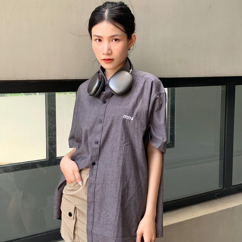 Áo Sơ Mi Tay Ngắn Thêu Logo MNS