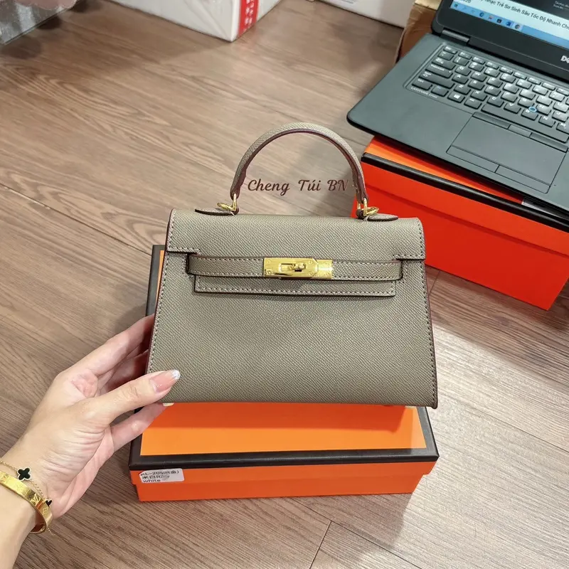 Túi Nữ 1 Quai Da Epsom Size 20 - Nguyên Siu - Bag 3