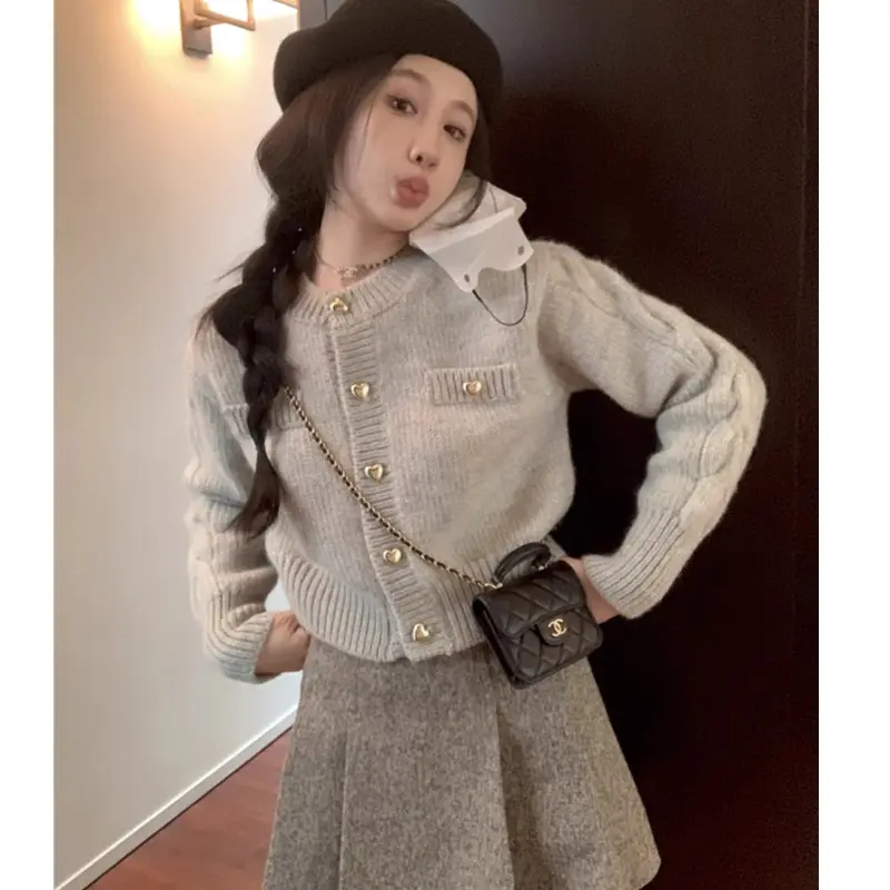 Áo Cardigan Dệt Kim, Dành Cho Nữ, Phong Cách Thường Ngày Kiểu Pháp, Dáng Rộng Vừa Vặn, Cài Nút Trái Tim, Cổ Tròn, Thích Hợp Cho Mùa Thu Và Mùa Đông