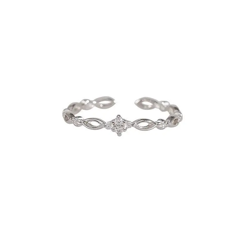 Nhẫn trơn Rỗng Thiết Kế Đơn Giản Nhỏ Tinh Tế Dành Cho Nữ, Zircon, Xoắn Quẩy Chiên, Tinh Tế Và Thanh Lịch, Dễ Phối Đồ, Mở Có Thể Điều Chỉnh