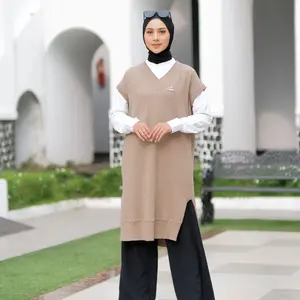 Nada vest by aden hijab V-Neck