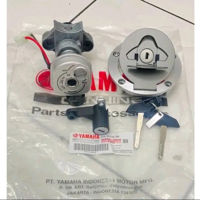 KUNCI KONTAK VIXION NEW VIXION BARU SET TUTUP TANK TANGKI JOK YAMAHA 1PA 1SET SESYAI FOTO     Rp 210000 1000gr