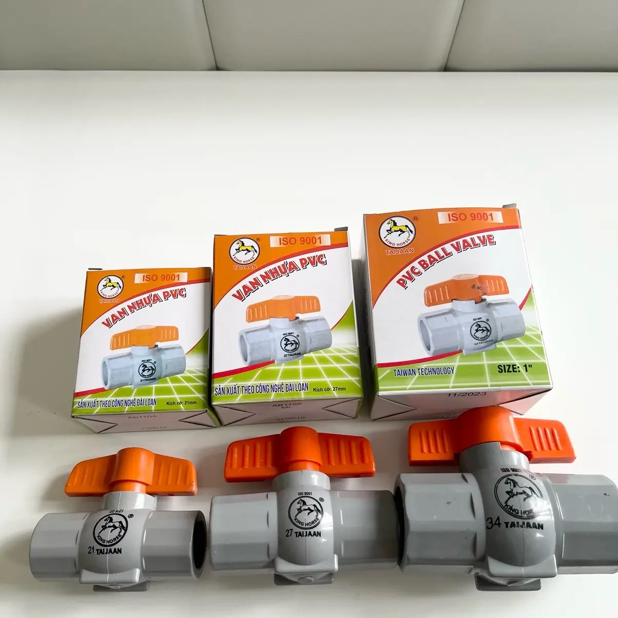 Van khoá nước, khoá nhựa tay cam nhựa pvc 21 27 34
