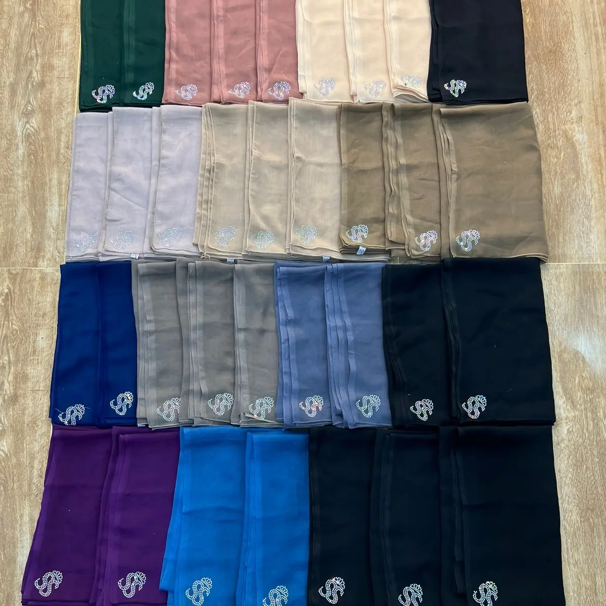 hijab paris jepang premium by Shellasaukia