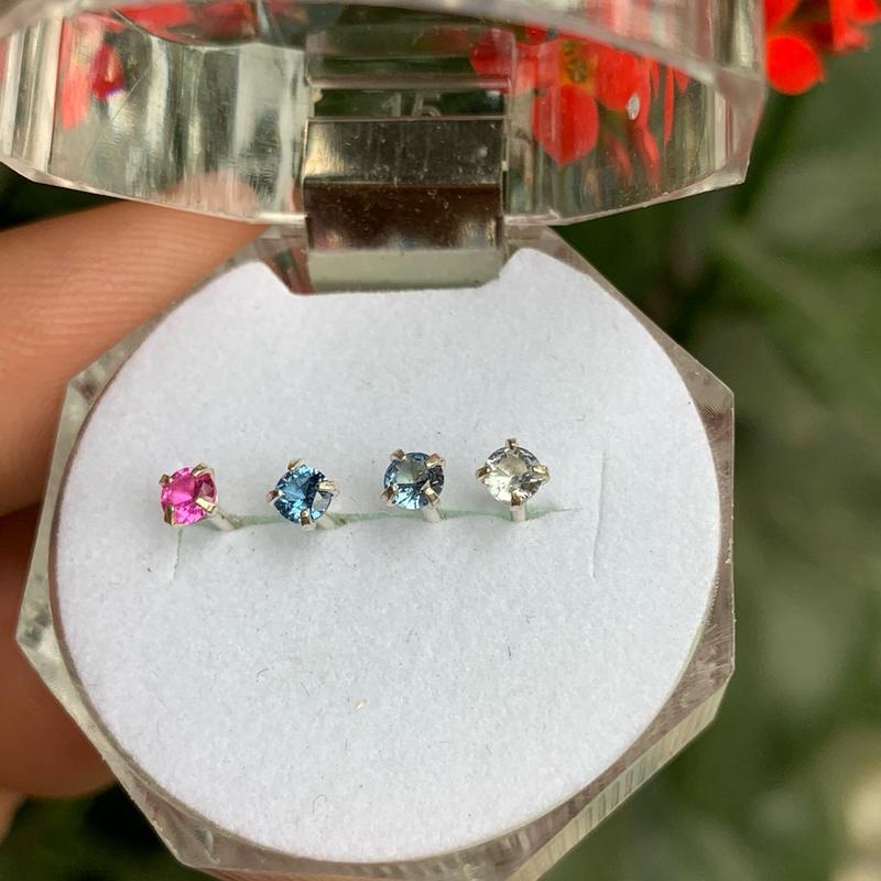 Hoa tai bạc gắn đá Spinel thiên nhiên 3mm nhỏ xinh đá  spinel cobalt 7