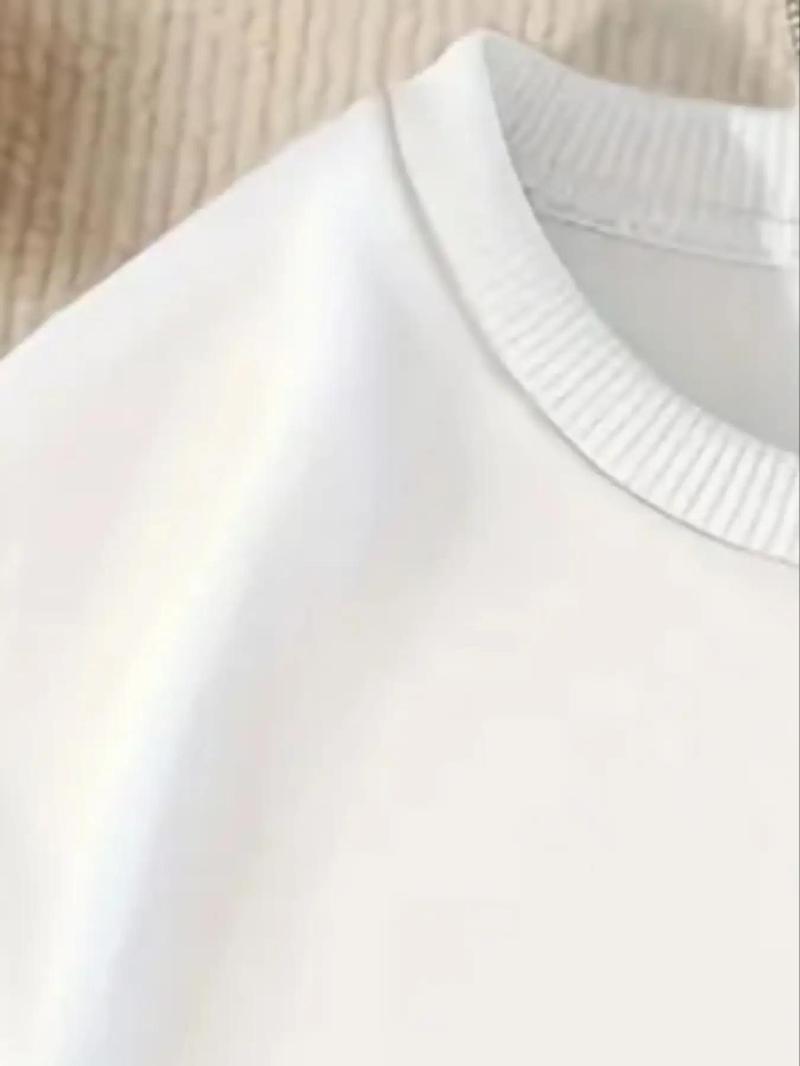 Product Introduction of 【2025】Girl's " Sassy Little Soul" Letter Print Drop Shoulder Sweatshirt, Fashion Crew Neck Long Sleeve Pullover,  Girls Clothing, Plz Purchase A Size Up, Clothes for Women, Balkan, Kawaii Clothing, Cute Winter Outfits, Sweatshirts for Women 9