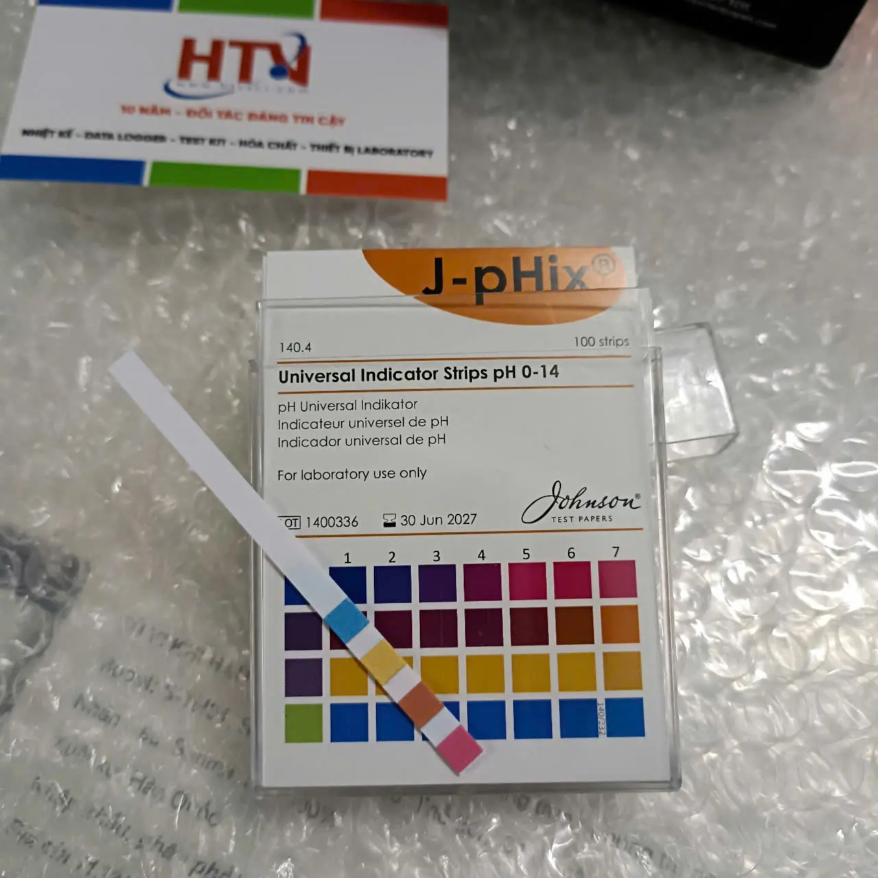 Giấy thử pH dải đo từ 0-14, 140.4 JOHNSON